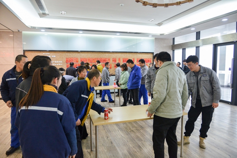 趣味猜燈謎 歡喜鬧元宵——巨人集團開展元宵節(jié)員工娛樂活動