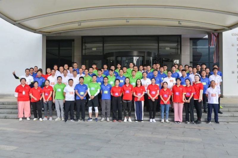 挑戰(zhàn)地心引力 問(wèn)鼎巨龍之巔——第三屆登高健康跑開(kāi)賽